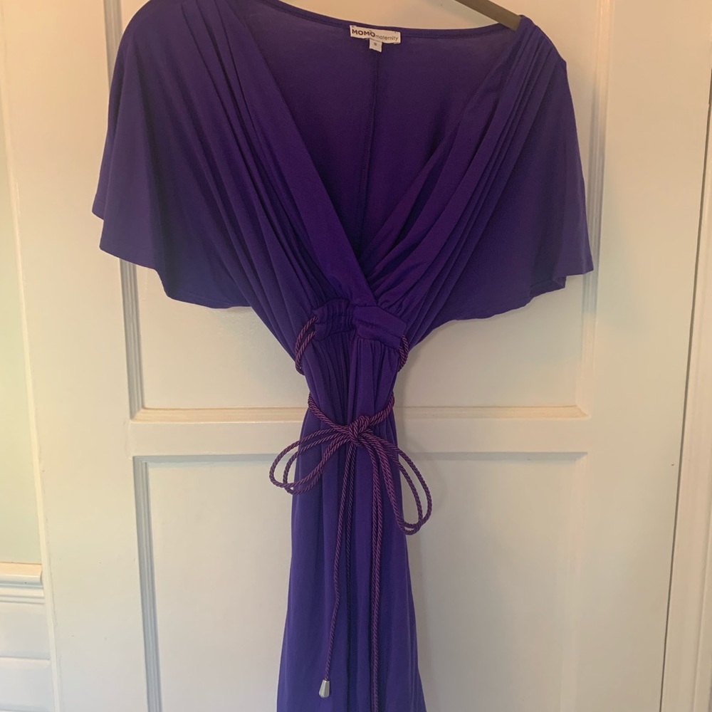 Momo maternity size small plum shirt